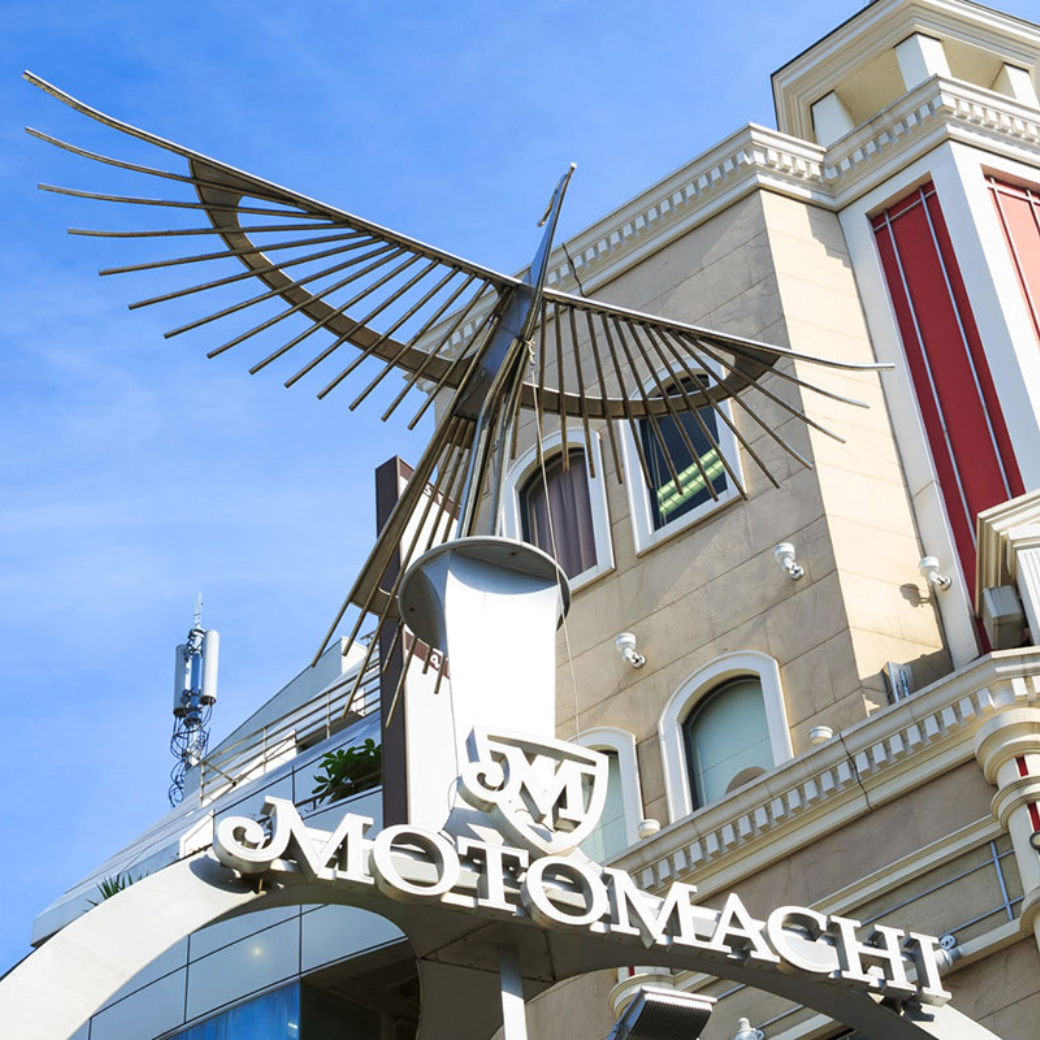 横浜元町チャーミングセールとは?