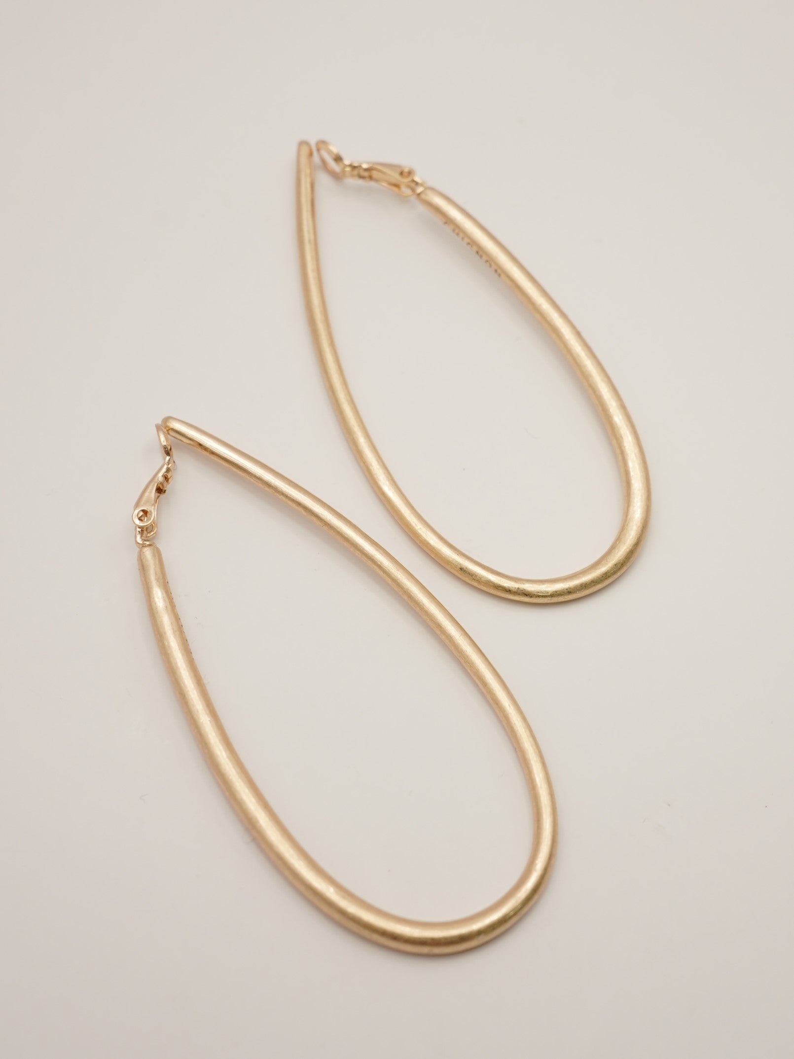 【予約販売】CHIGNON ドロップフープイヤリング 0061-113SH