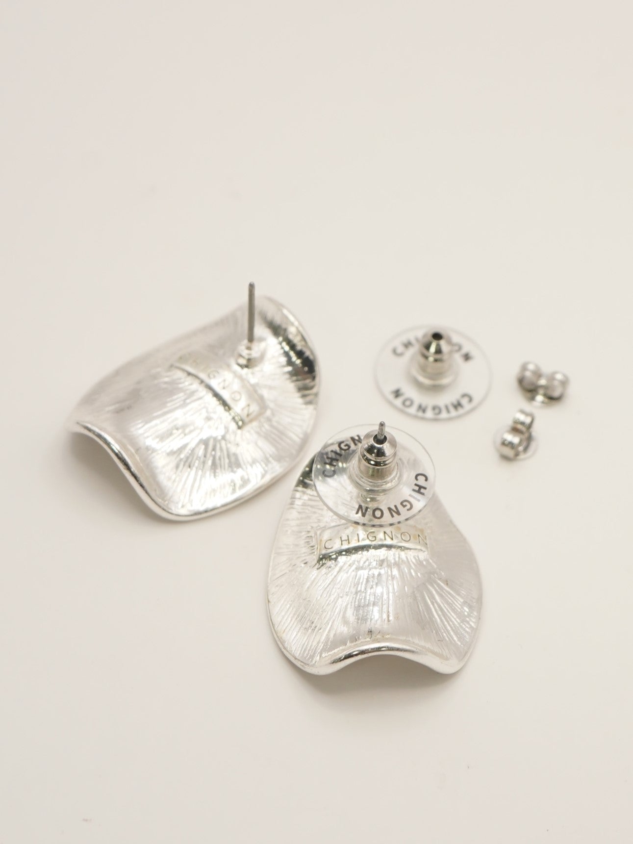 【予約販売】CHIGNON ヘアラインニュアンスピアス 0061-122RT