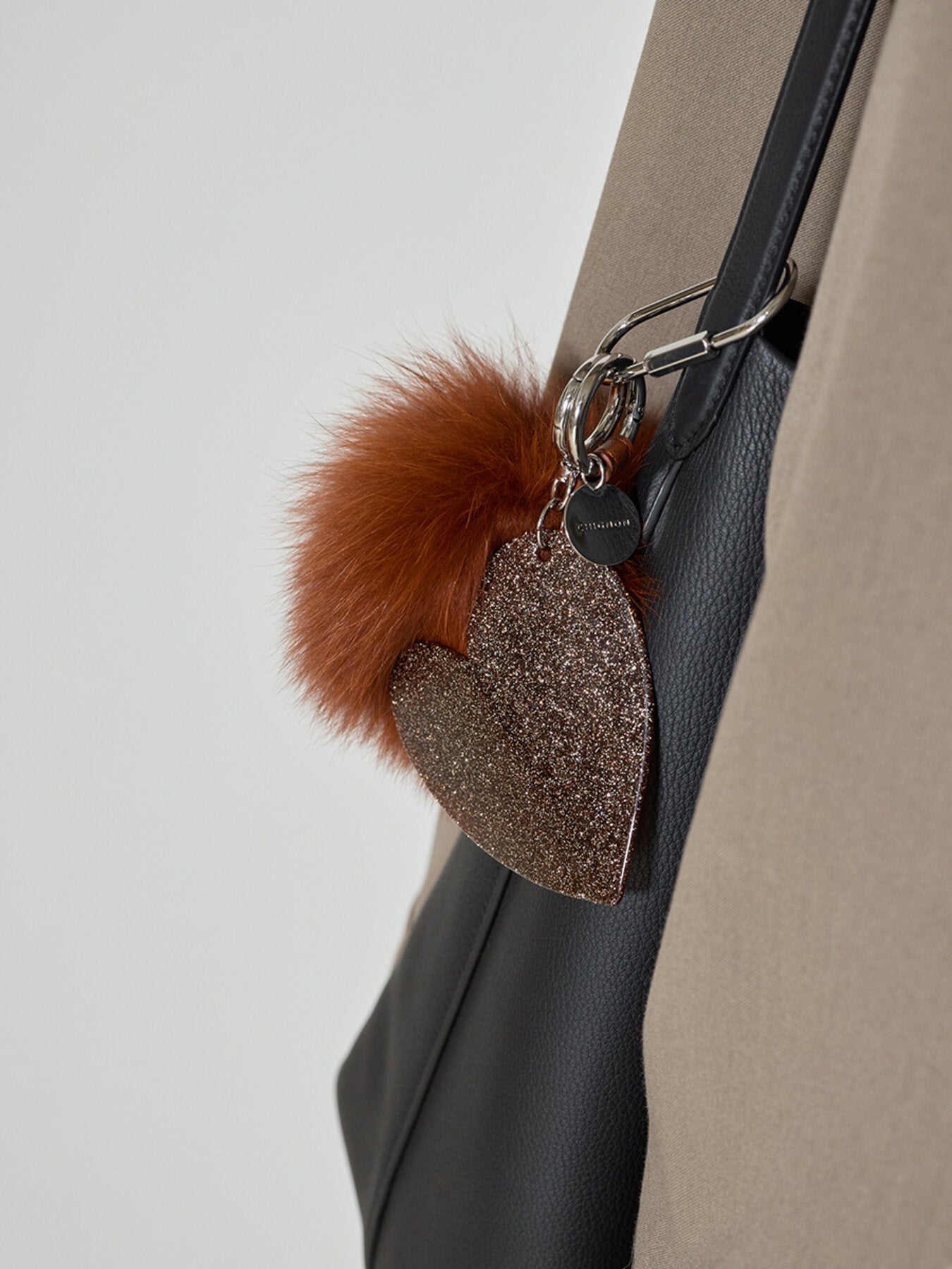 【予約販売】CHIGNON FOXファー&BIGハートキーチャーム 0065-460SH
