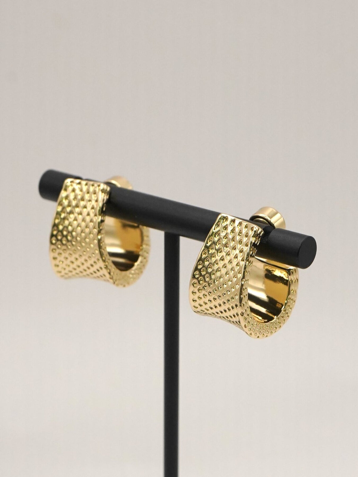 【予約販売】CHIGNON ドットワイドフープピアス 0066-776SH