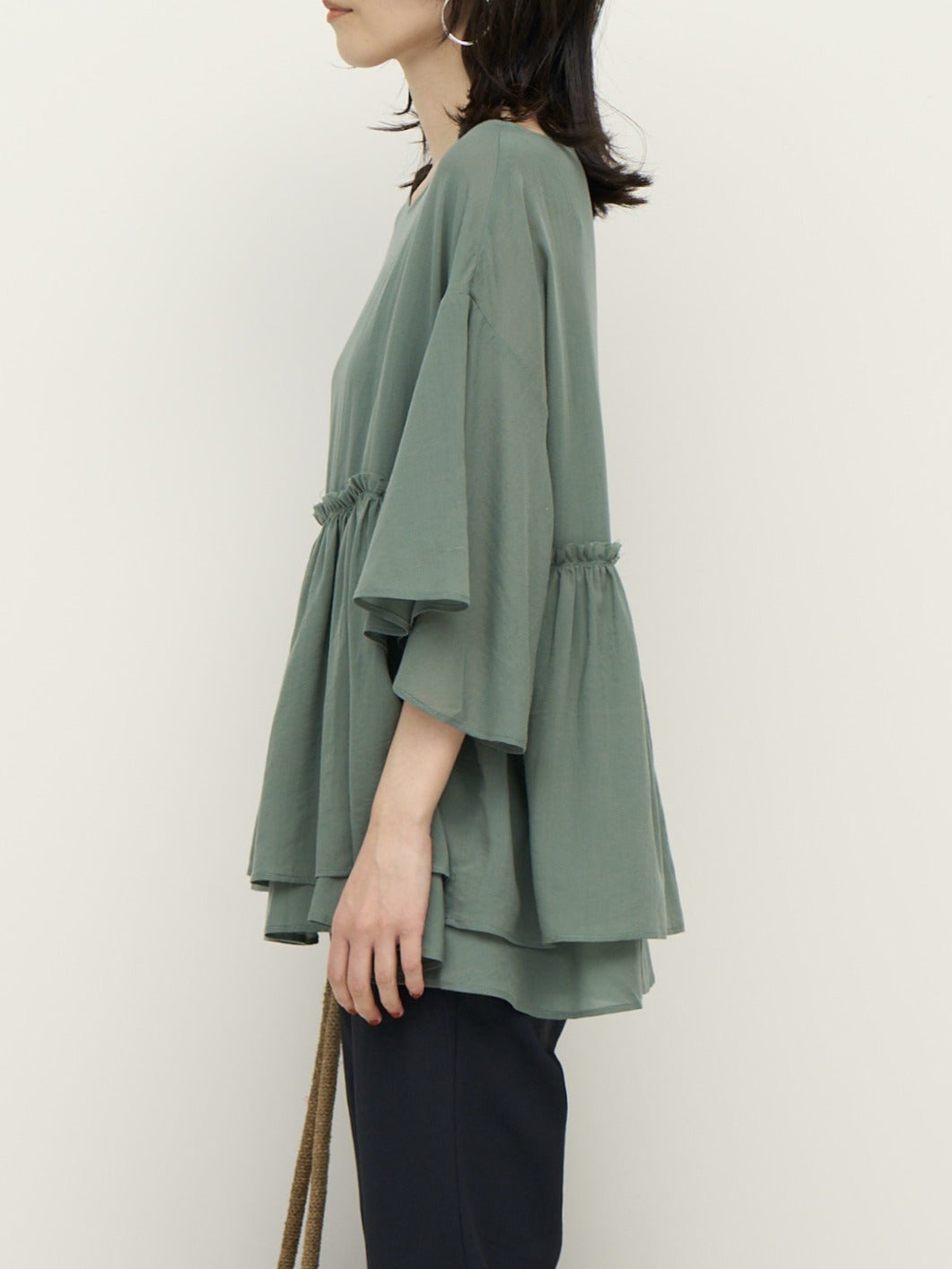 【予約販売】CHIGNON ダブルギャザオーバーBL 1262-317KK