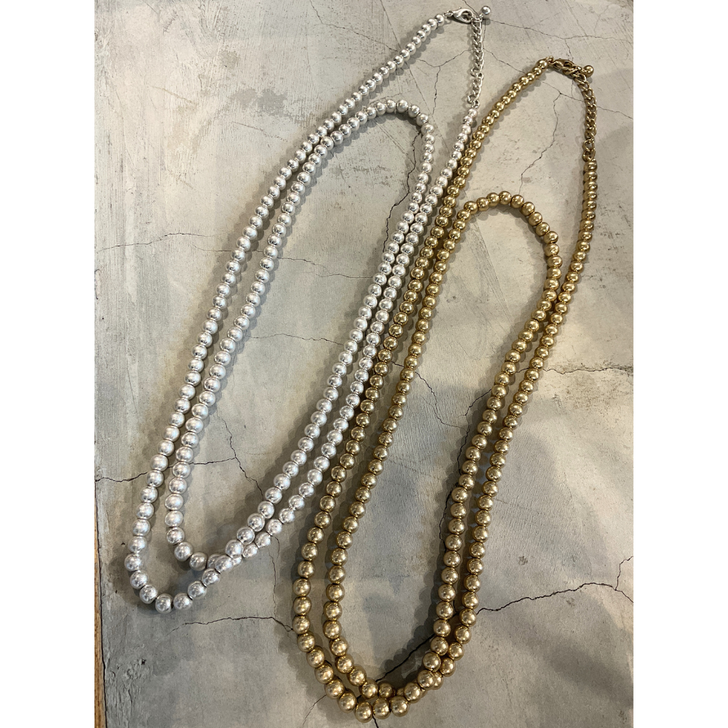 ビーズネックレス