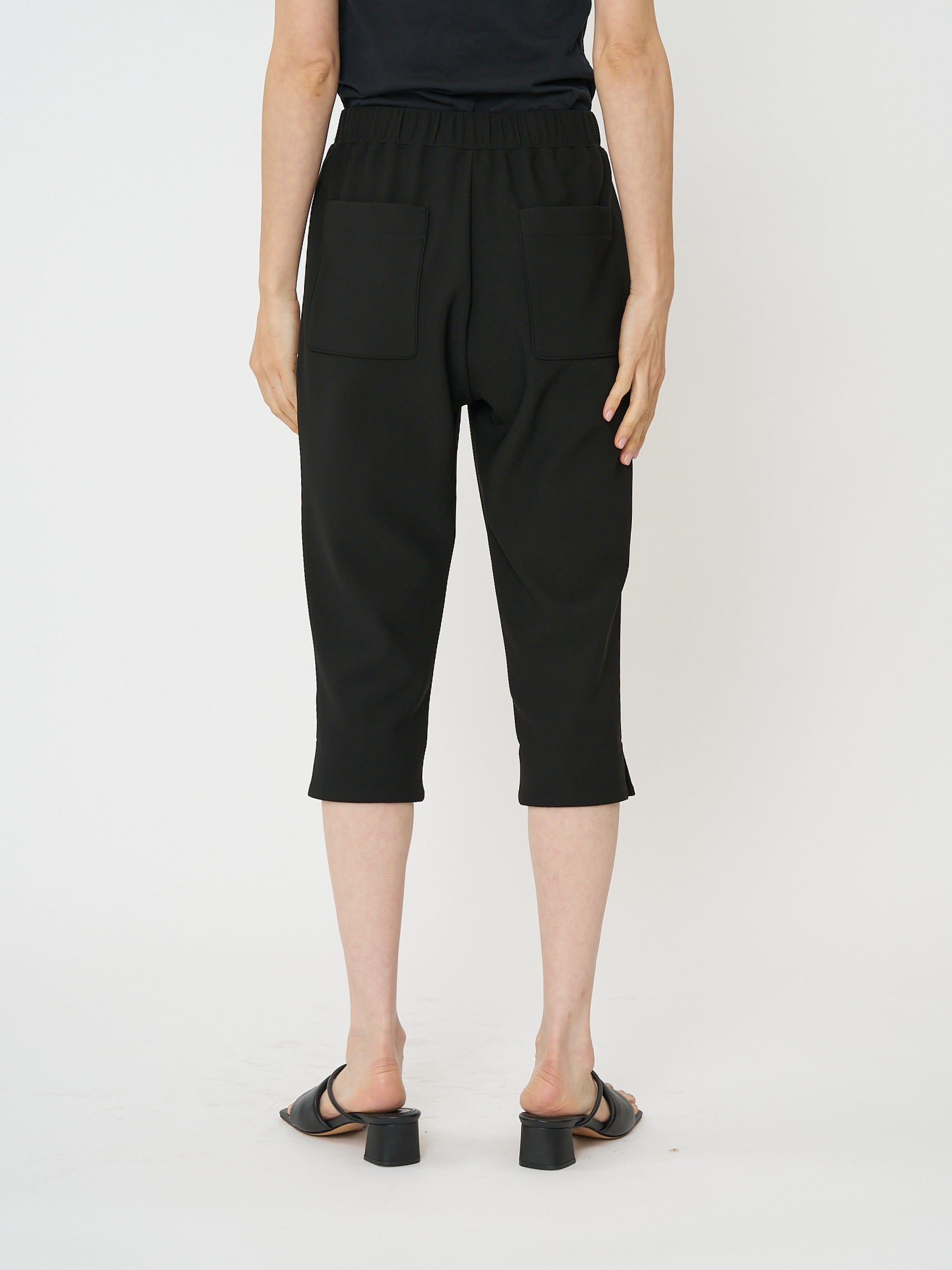 【予約販売】CHIGNON ストレッチカプリスリットPT 3261-012KK