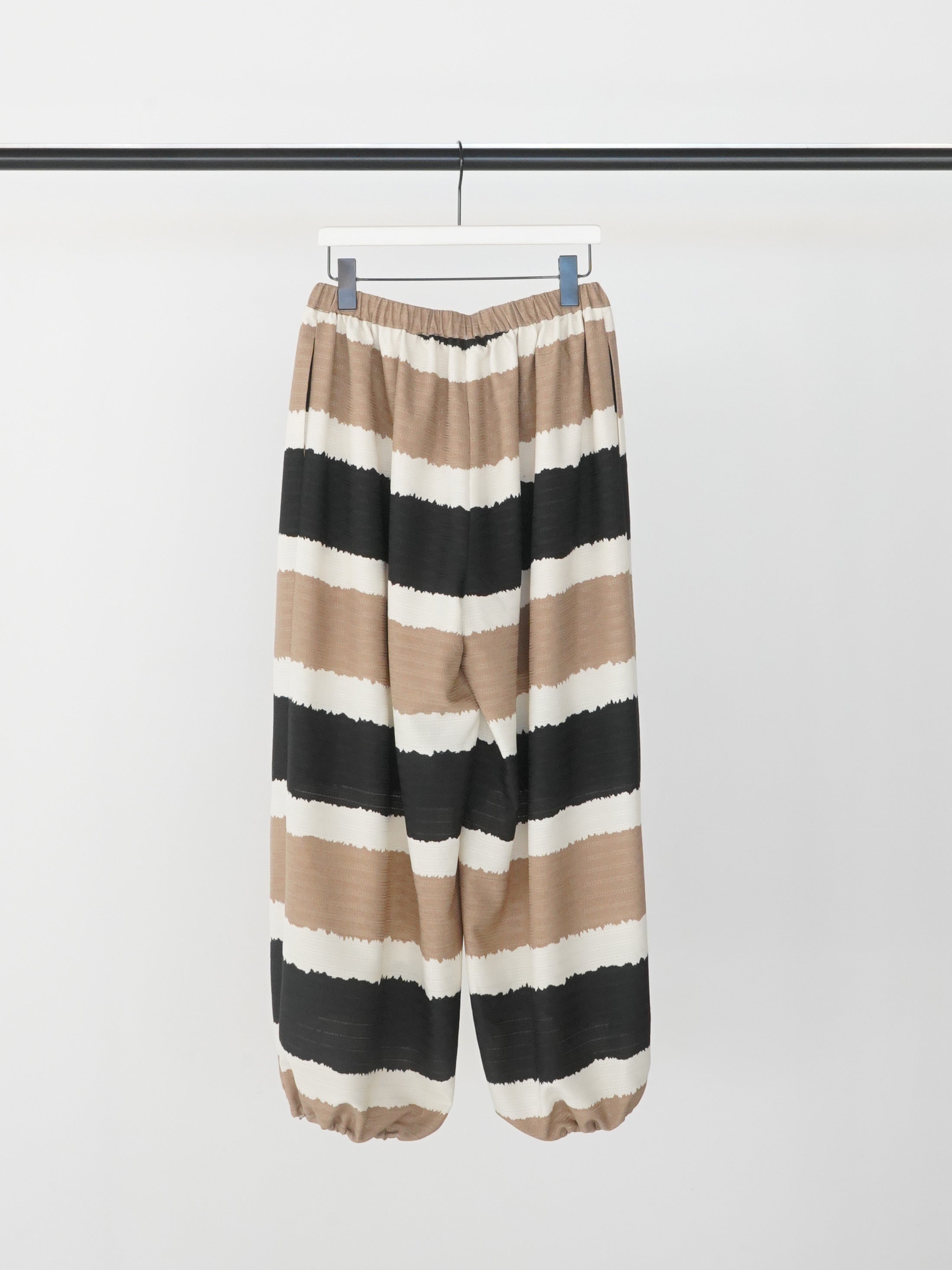 【予約販売】CHIGNON オリエンタルボーダーPT 3562-352BZ