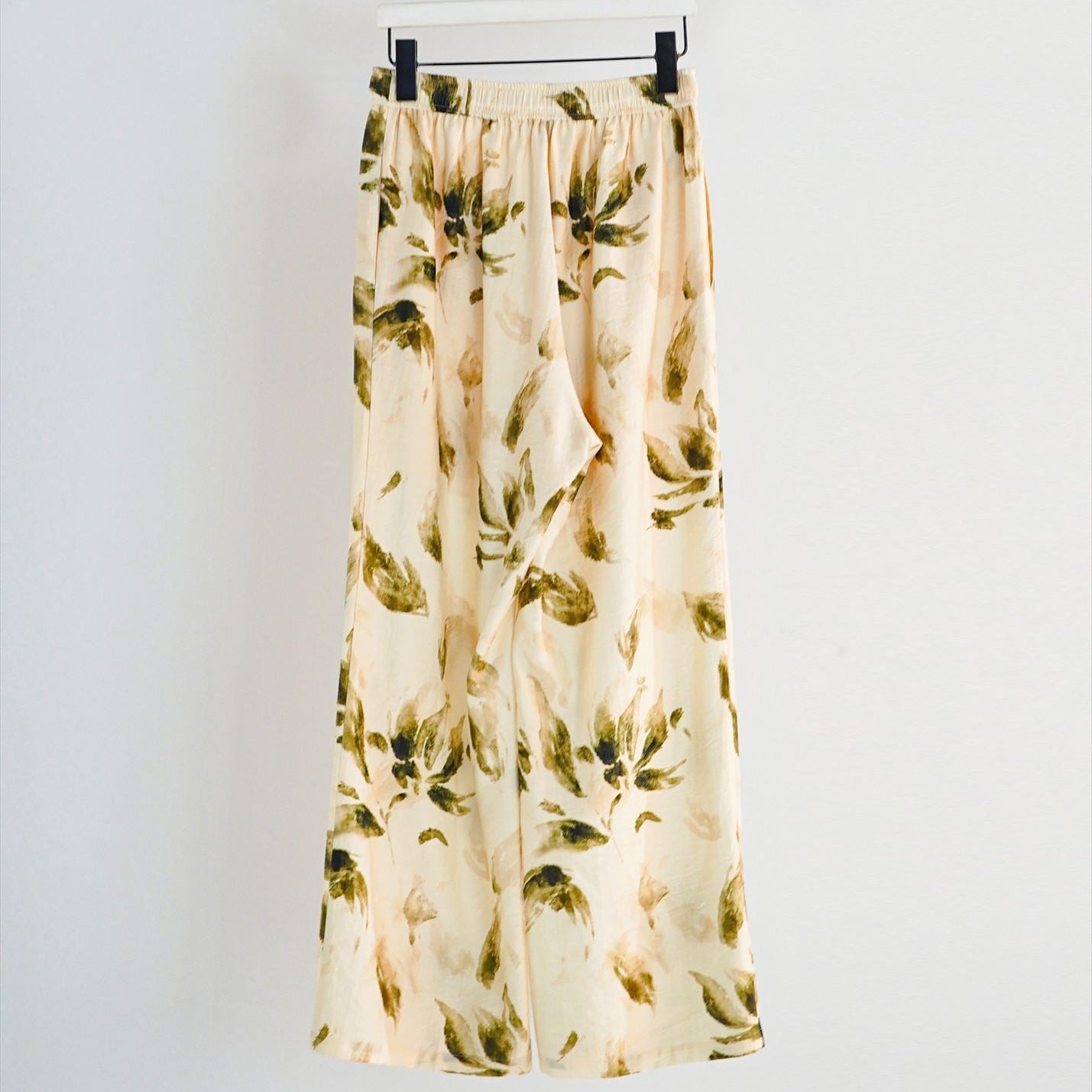 【予約販売】CHIGNON フラワープリントイージPT 3961-020KK