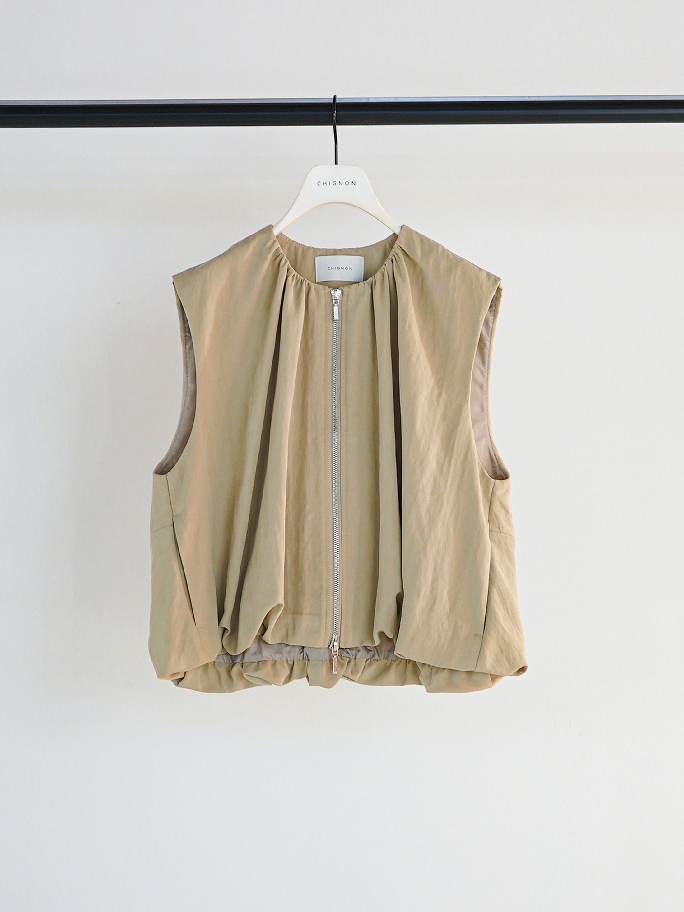 【予約販売】CHIGNON ダブルジップバルーンジレ 4261-025MK