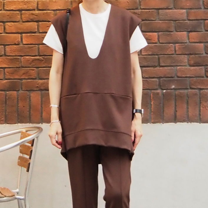 CHIGNON ダンボールVネックベスト 4754-049BZ