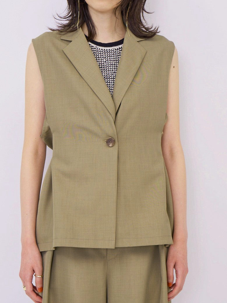 【予約販売】CHIGNON リネンライクペプラムジレ 4862-336MK