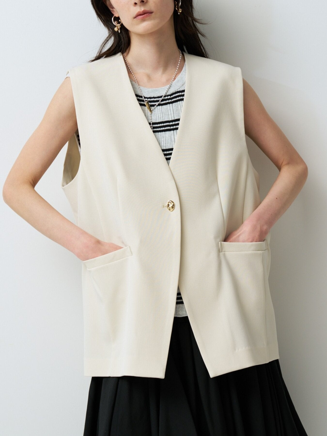 【予約販売】CHIGNON オーバルフォルムジレ 4863-655BZ