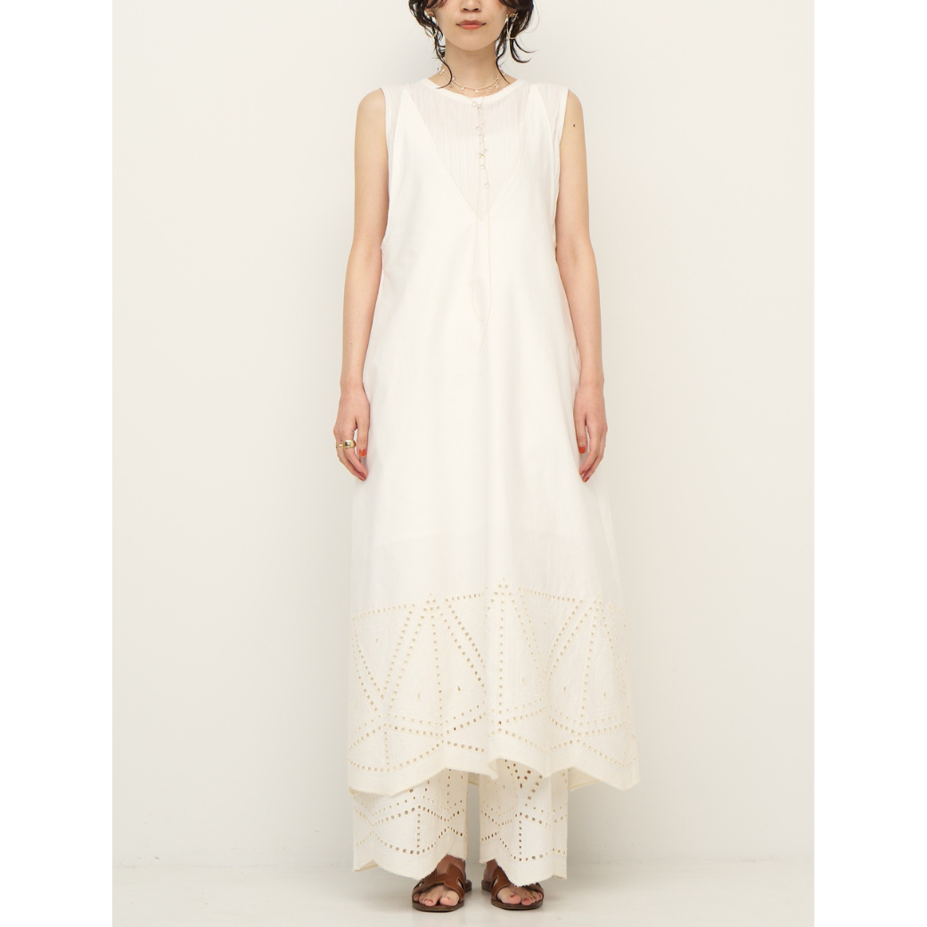 CHIGNON スカラ刺繍キャミOP 5562-371NH