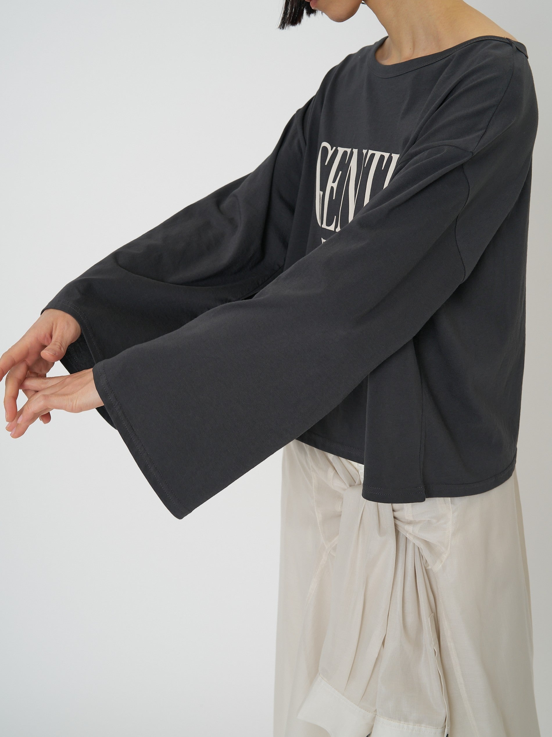 【予約販売】CHIGNON "FLOW"ウェイブロゴTee 8461-103KK