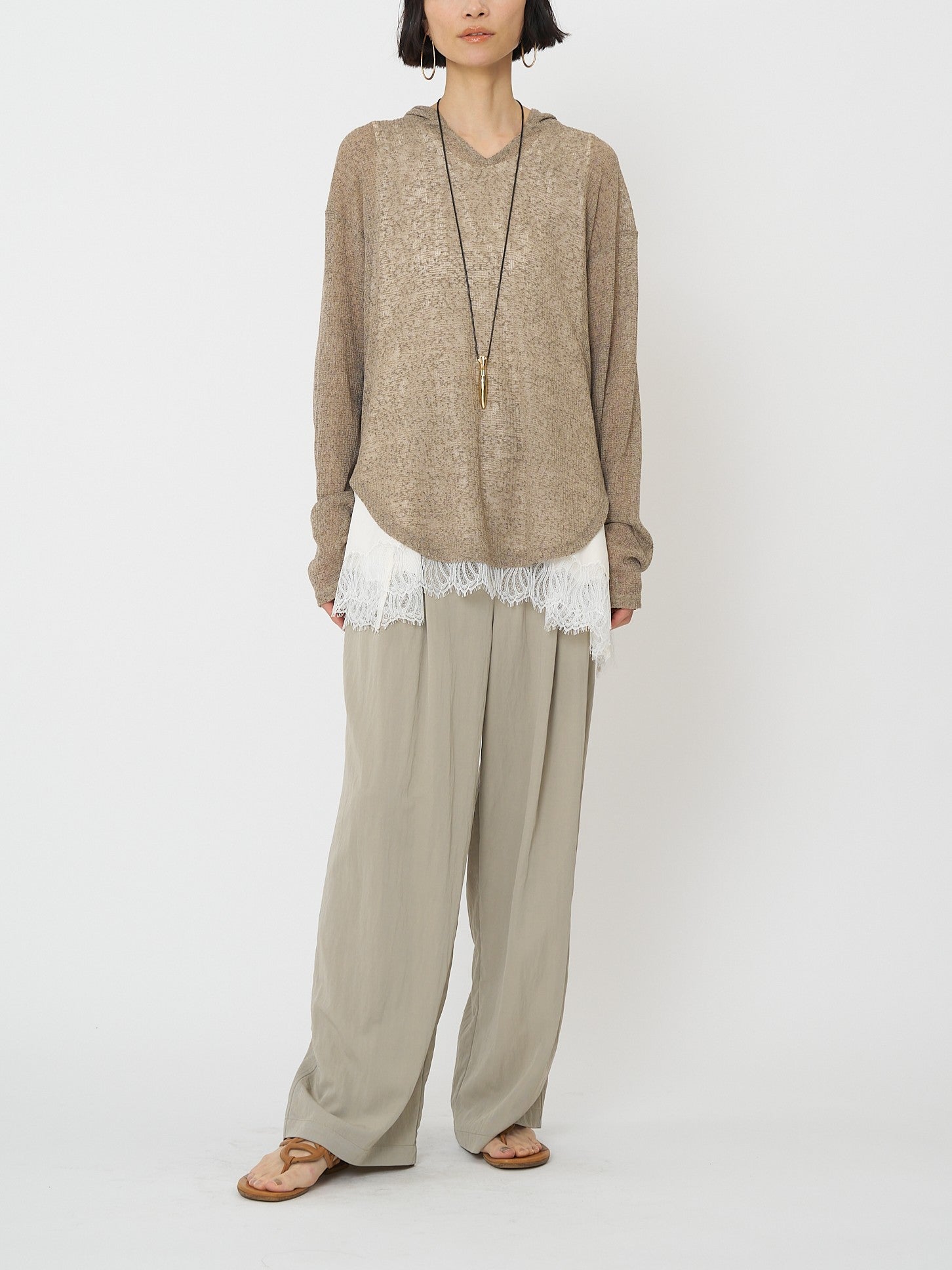 【予約販売】CHIGNON シアーフーディニットソー 8861-068GL