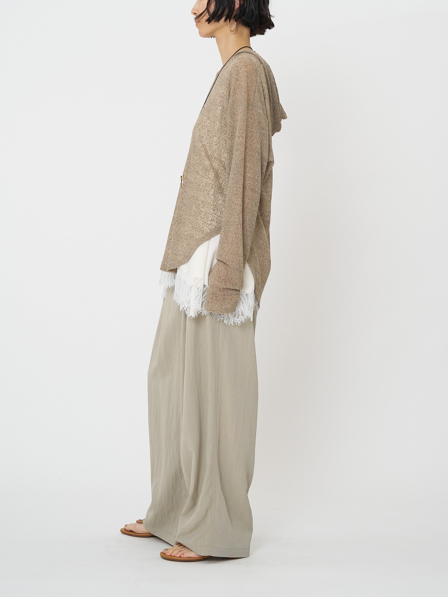 【予約販売】CHIGNON シアーフーディニットソー 8861-068GL