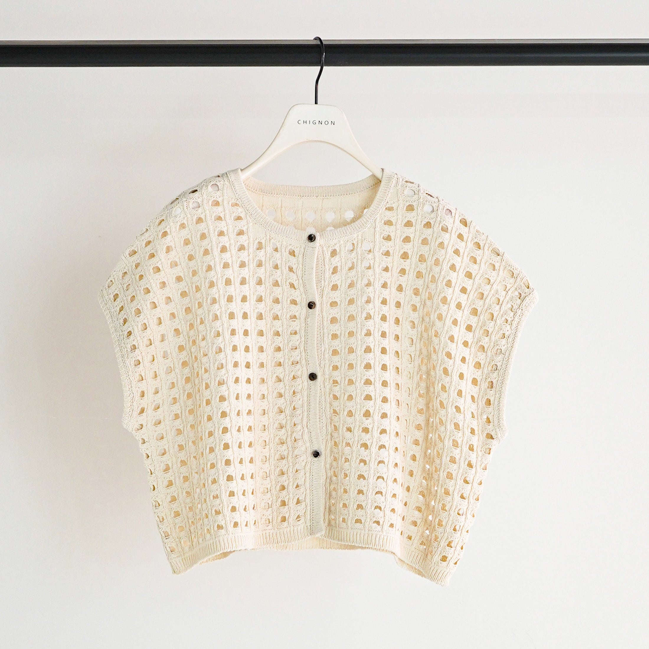 【予約販売】CHIGNON メッシュボックスニットベスト 9561-098DP