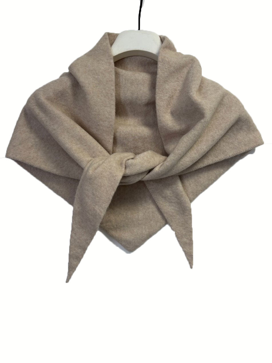 CHIGNON サンカクストールニット 9855-297JR