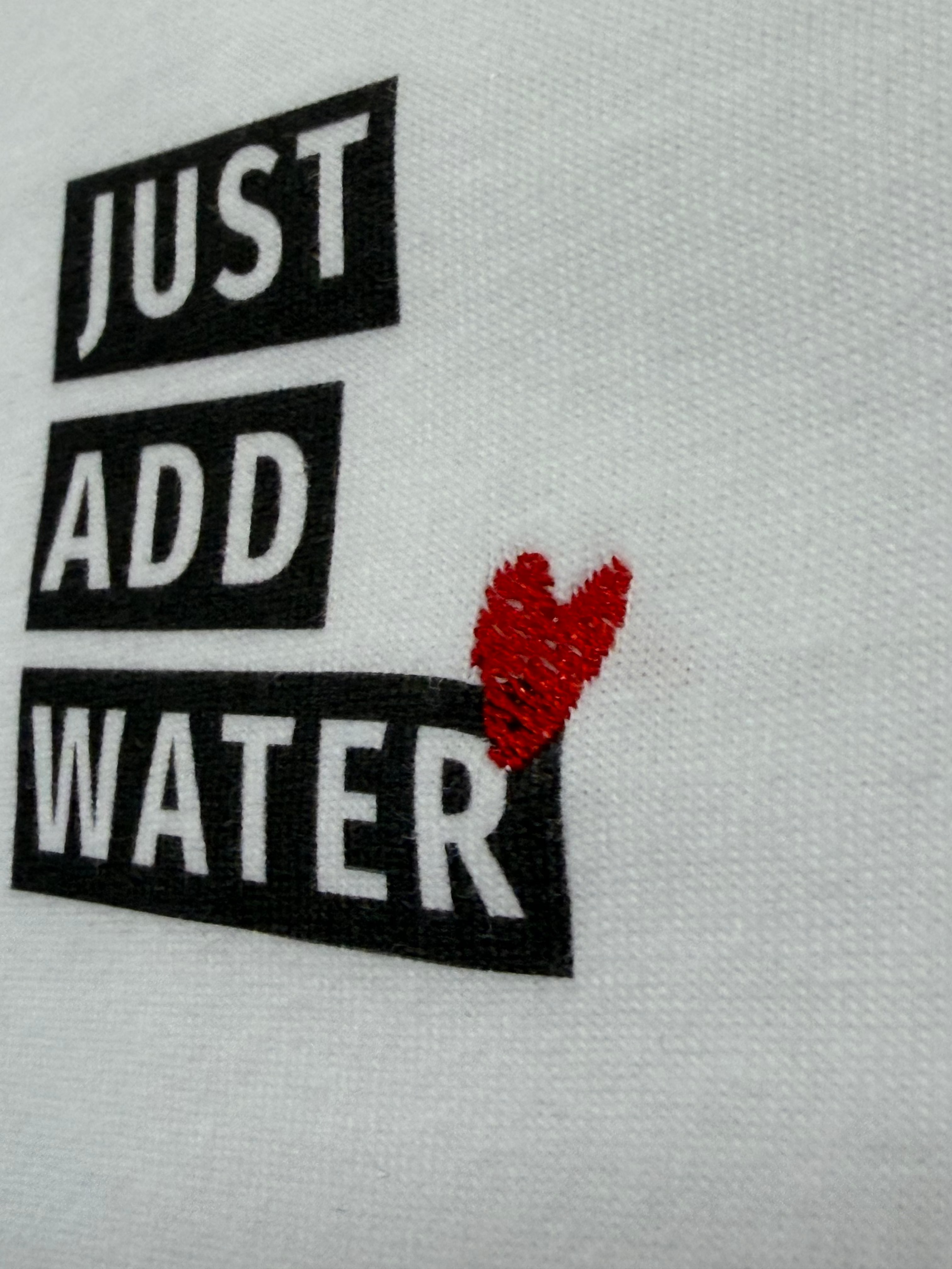 "JUST ADD WATER" フォトプリントTシャツ SSL-588