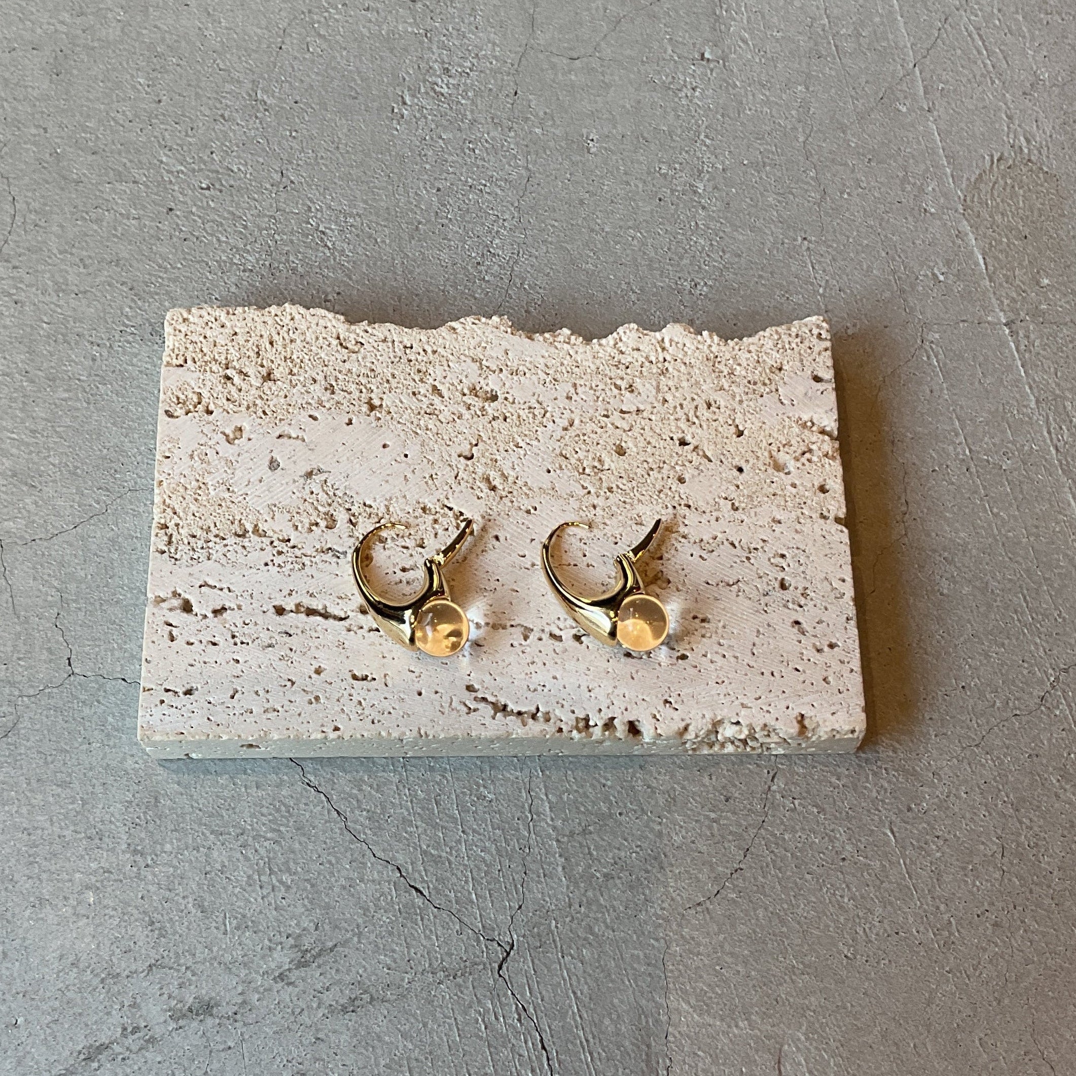 ドロップグロウフープピアス