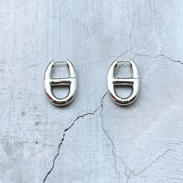 シェーヌピアス