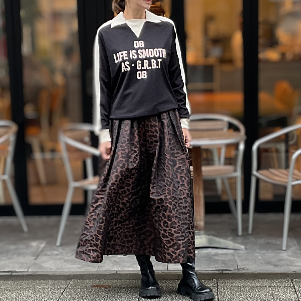 GREEN BUTTER LETTERING JERSEY COLLAR TEE〔50%OFF〕