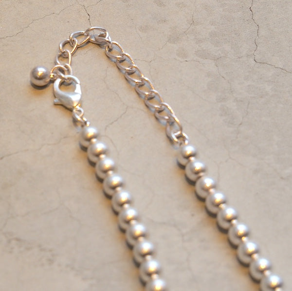 ビーズネックレス