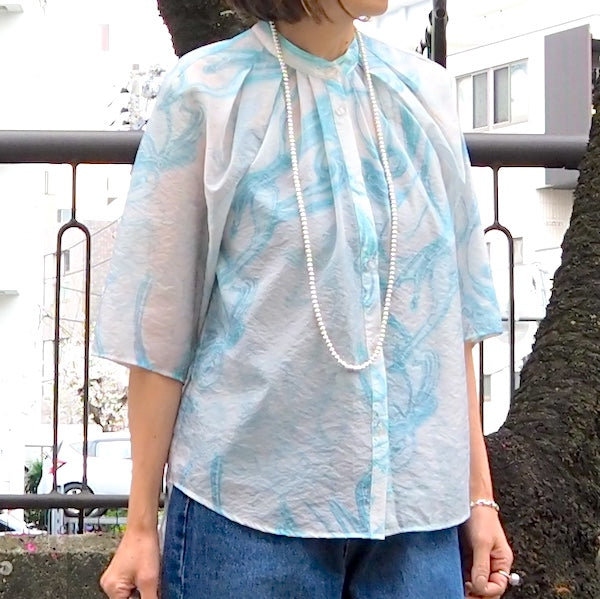 RUMCHE R24S10601 Marble Grace Sheer Blouse