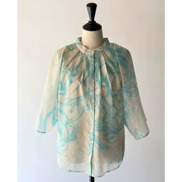 RUMCHE R24S10601 Marble Grace Sheer Blouse