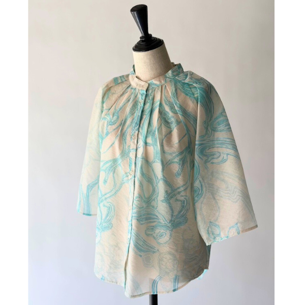 RUMCHE R24S10601 Marble Grace Sheer Blouse