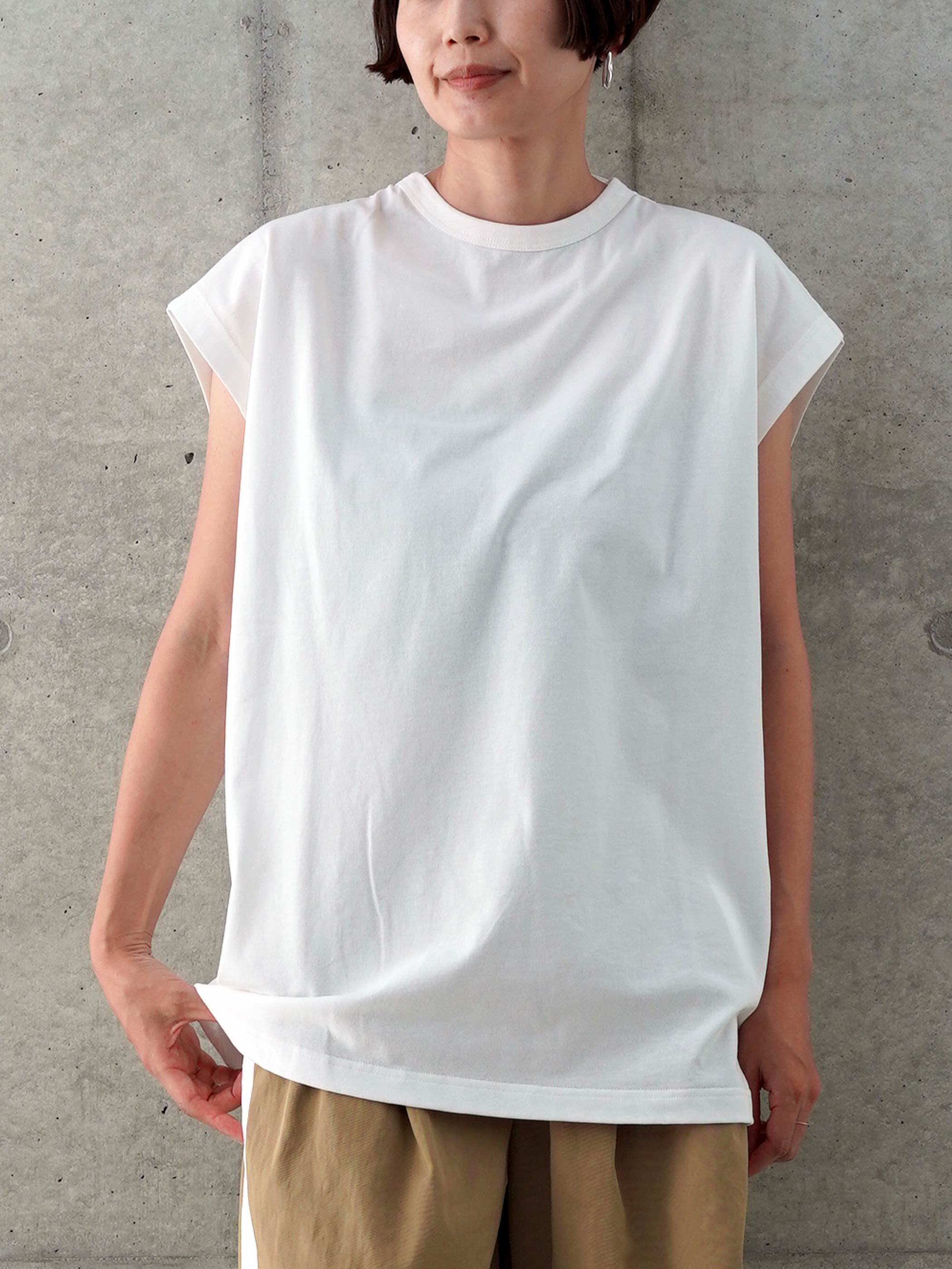 RUMBLE RED Back No Sleeve Tee 014