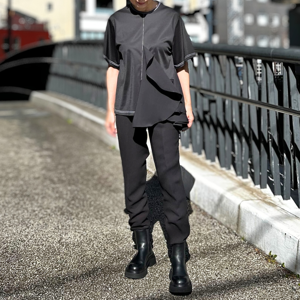 RUMCHE Moon Ruffle Cutsew Tops R25S10608〔40%OFF〕