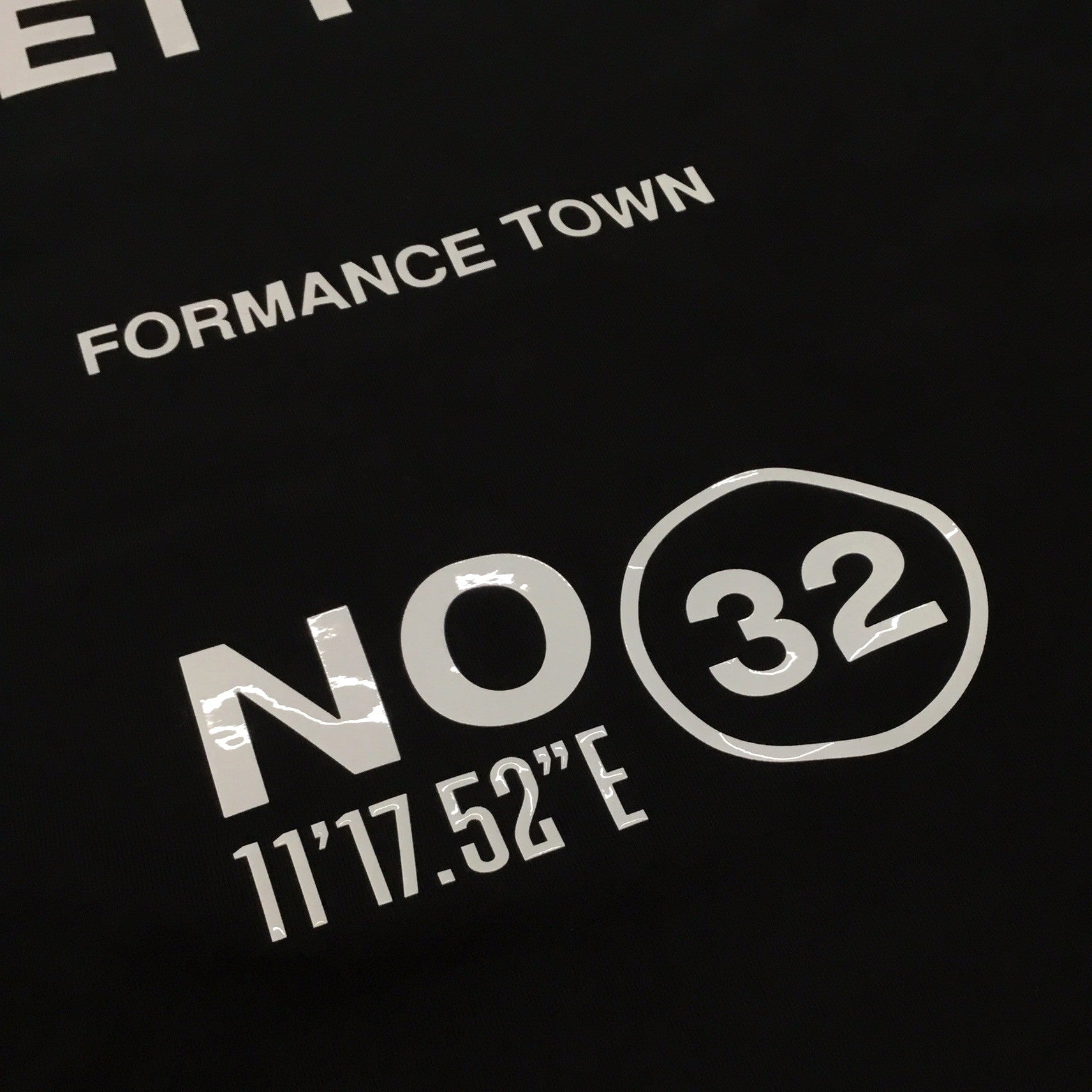 SY32 STRADDLE PRINT TEE No.14159J