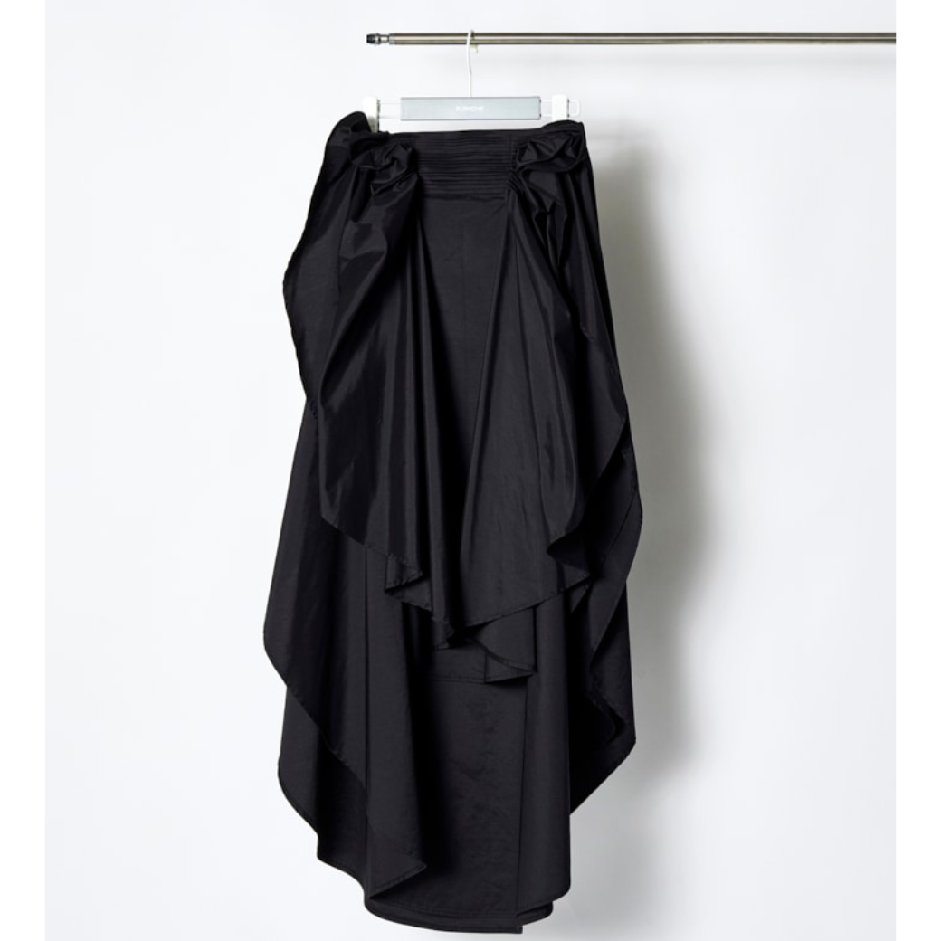 RUMCHE R25S10404 Sun & Moon Ruffle Skirt