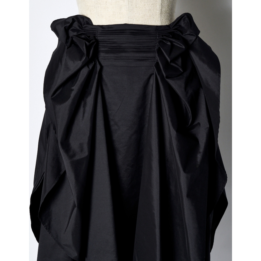 RUMCHE R25S10404 Sun & Moon Ruffle Skirt