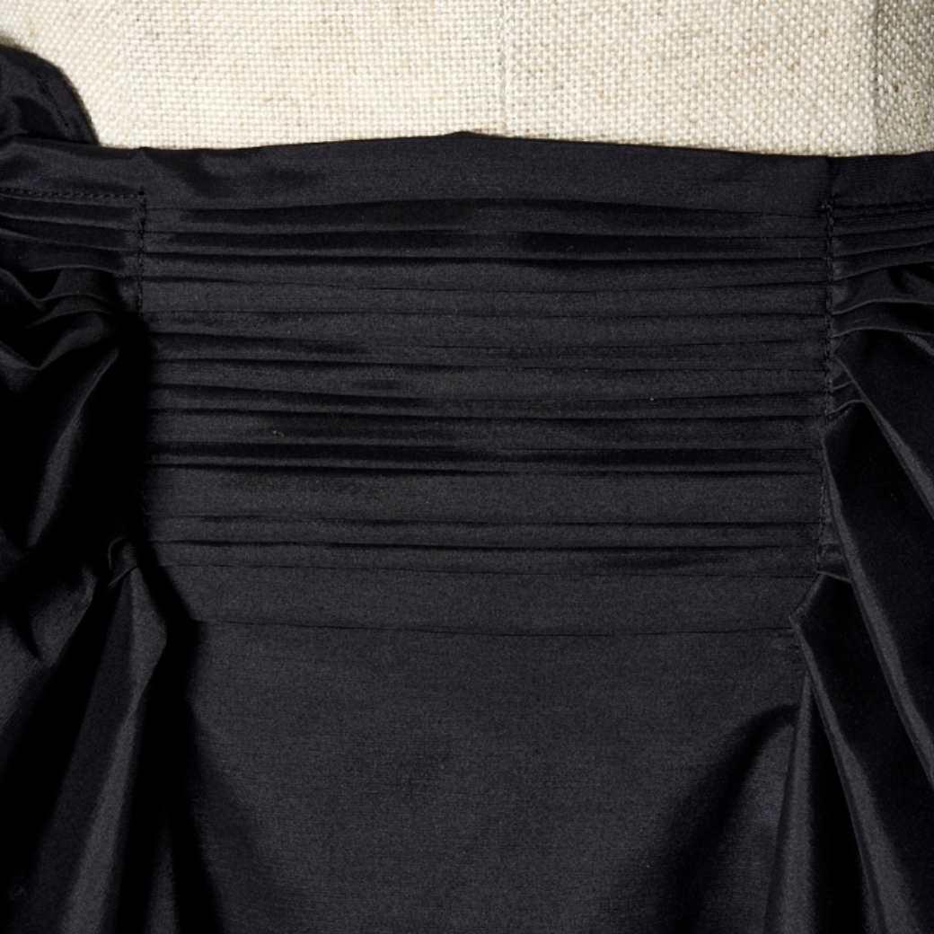 RUMCHE R25S10404 Sun & Moon Ruffle Skirt