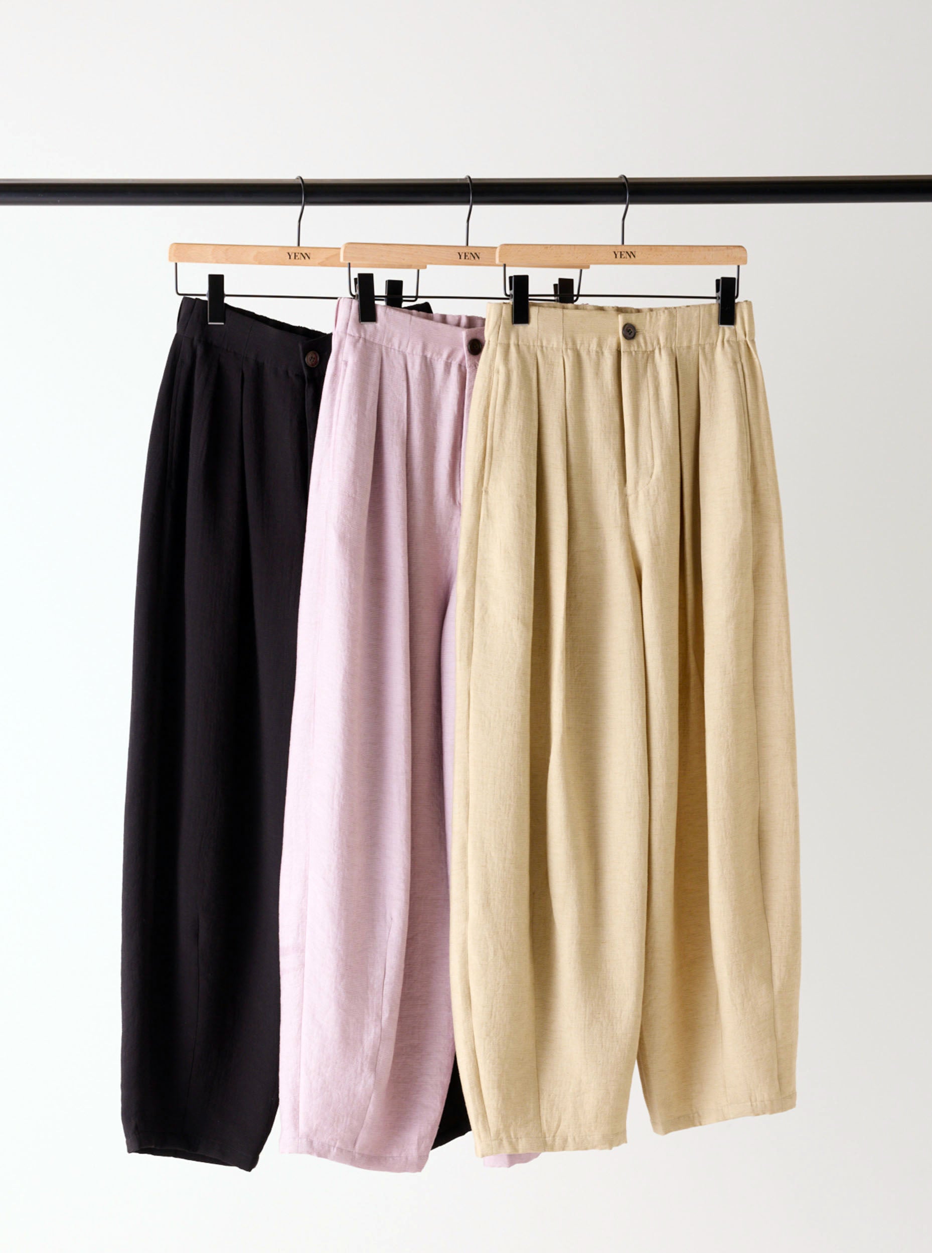 【予約販売】YENN VOLUME CURVE PANTS Y262-32051