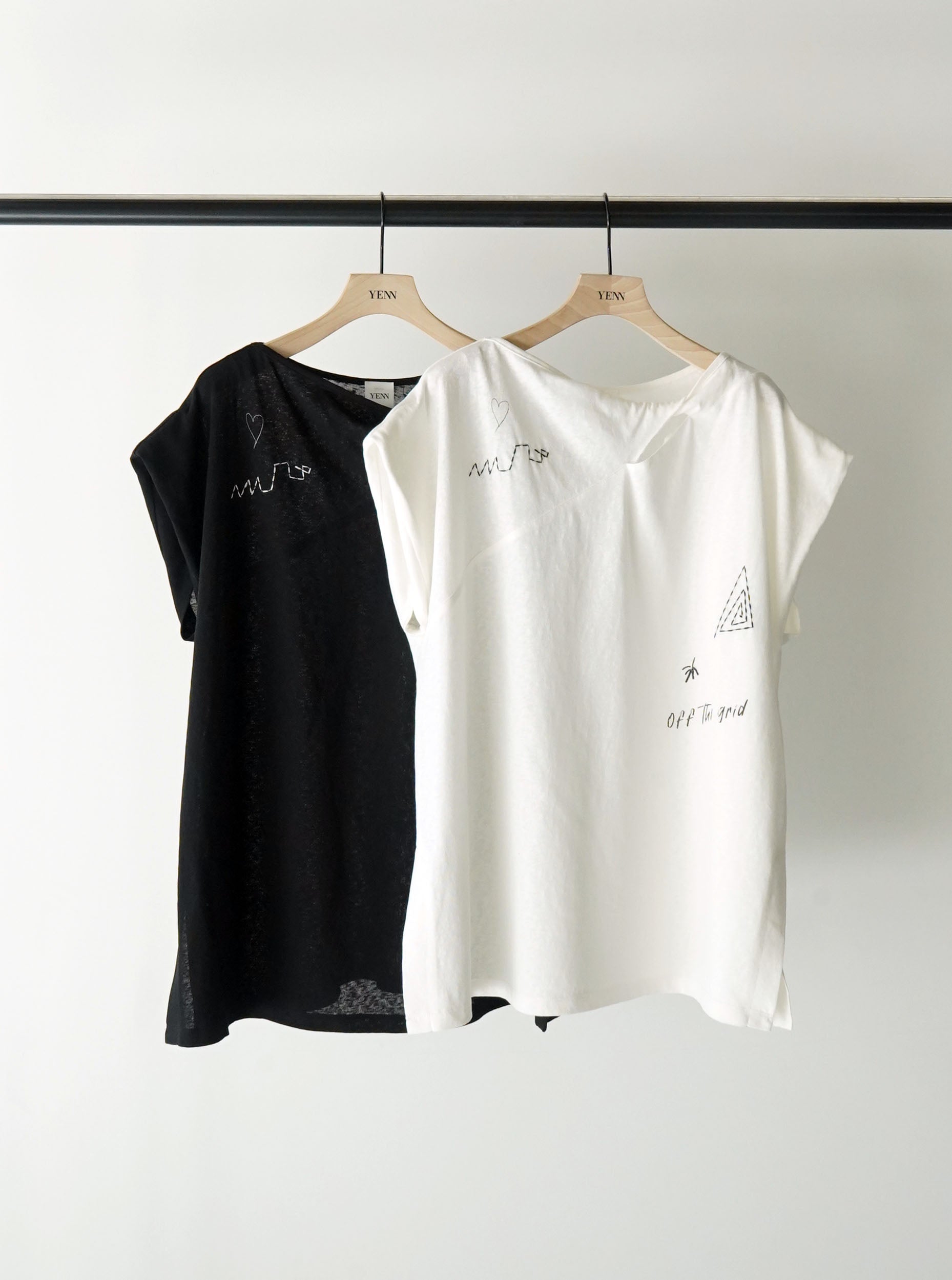 【予約販売】YENN TWIST PRINT TEE Y262-81058