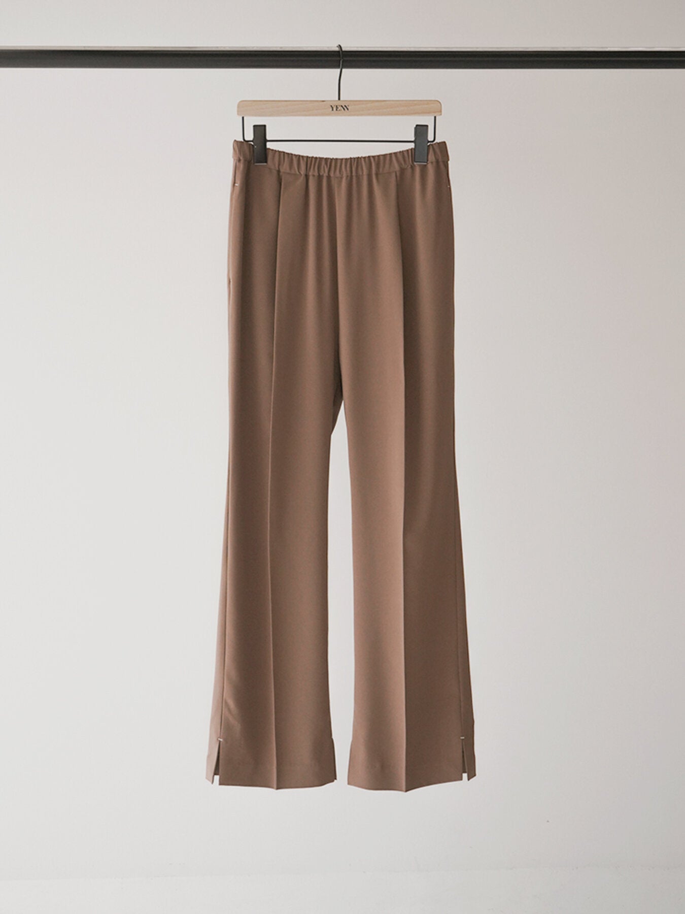 【予約販売】YENN SIDE SLIT SLACKS Y263-31107-2