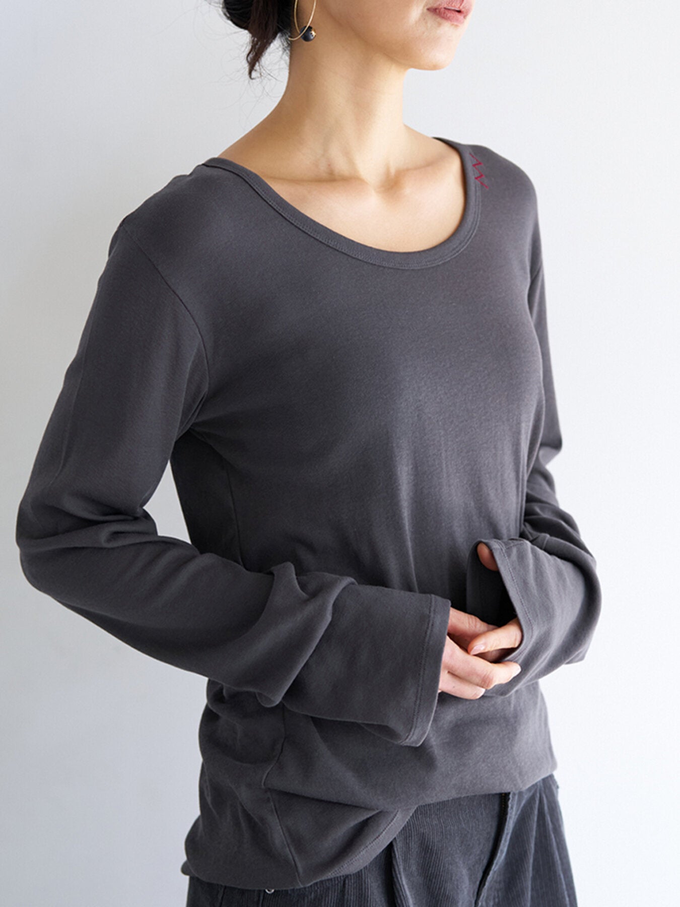 YENN U-NECK LONG TEE Y263-82089