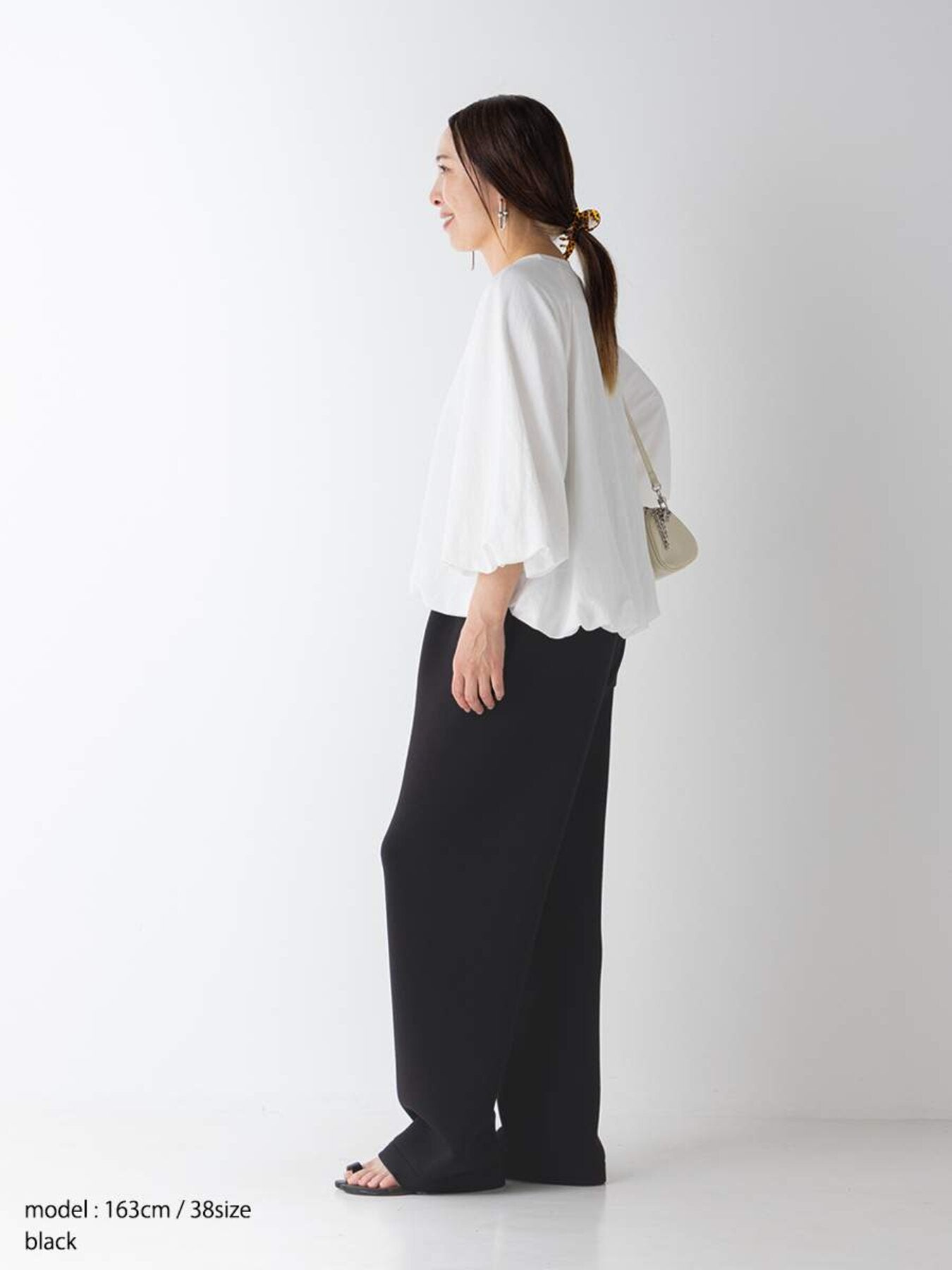 【予約販売】YENN SPONDISH TUCK PT Y264-31136