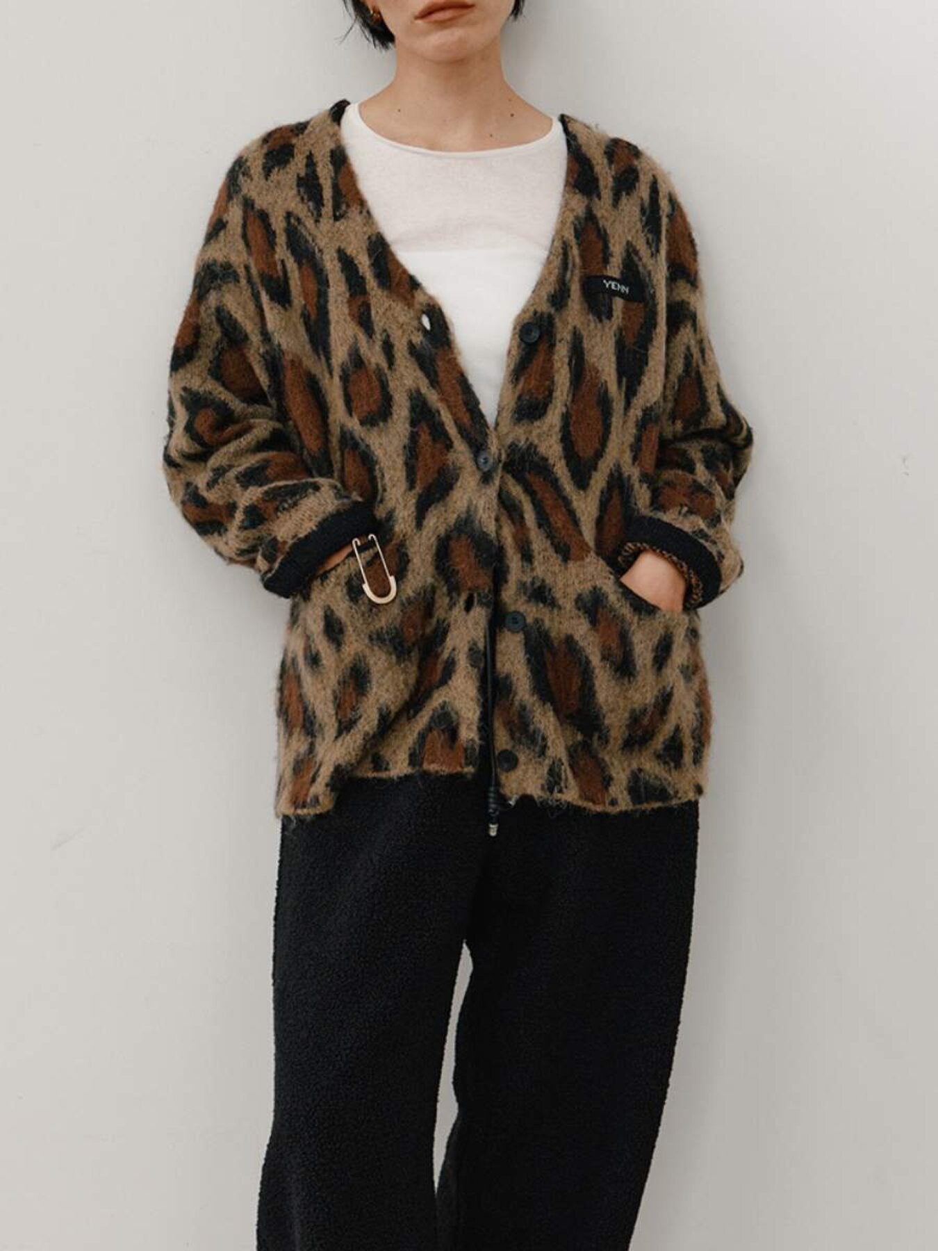 【予約販売】YENN LEOPARD V NECK CD Y264-92132