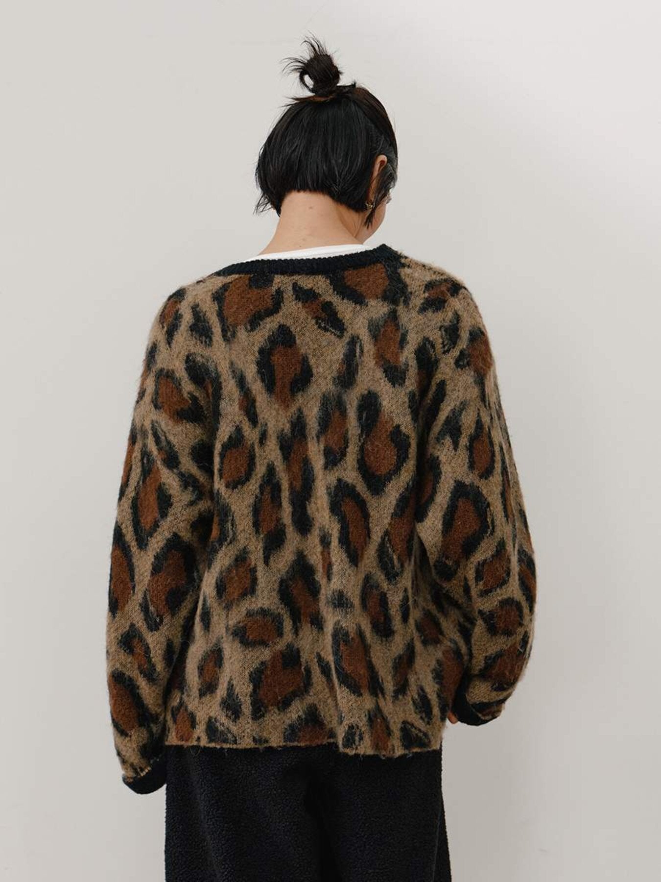 【予約販売】YENN LEOPARD V NECK CD Y264-92132