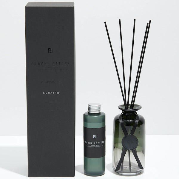 BLACK LETTERS REED DIFFUSER SORAIRO