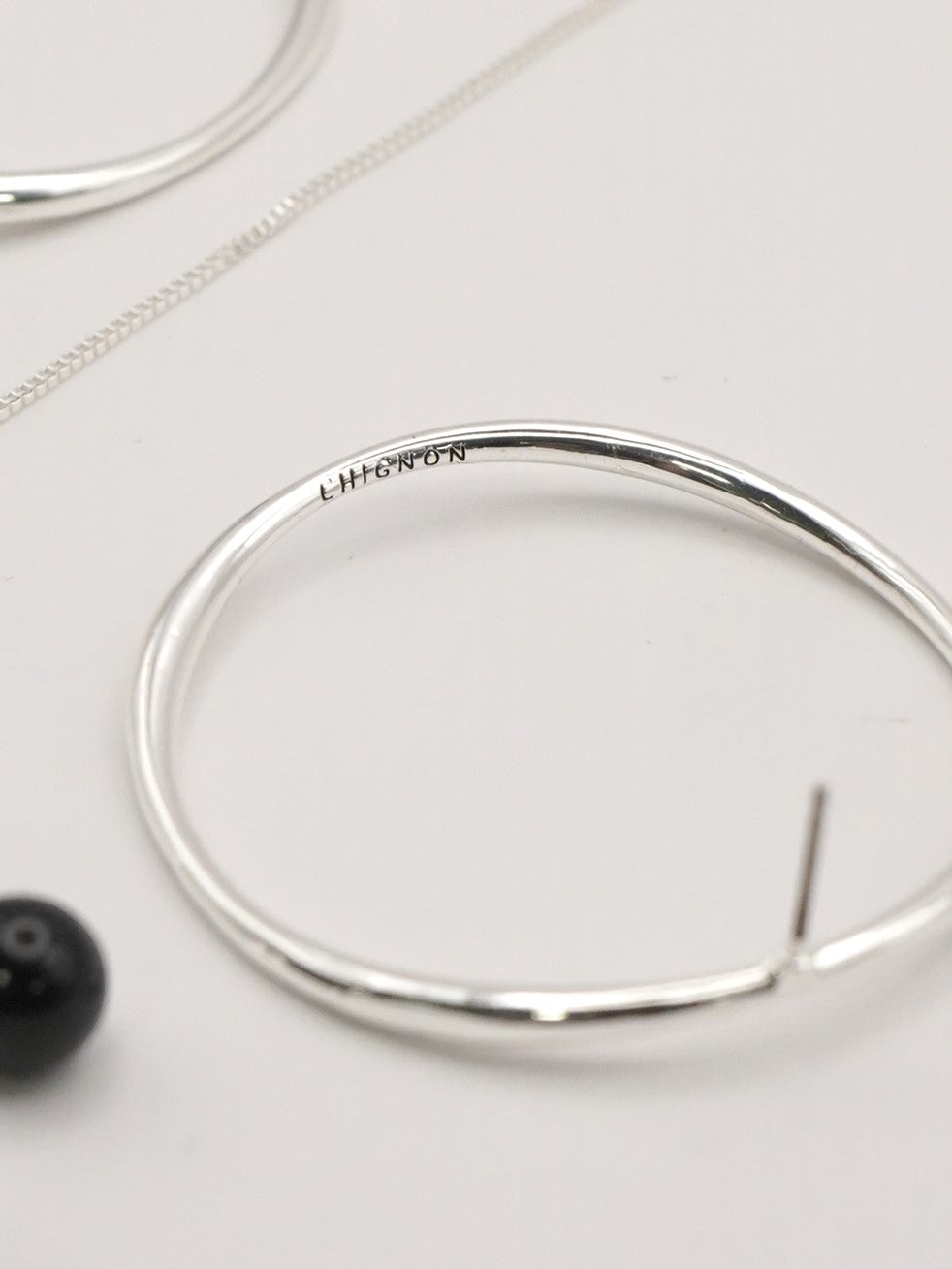 CHIGNON サークルフープオニキス3WAYピアス 0062-431SH