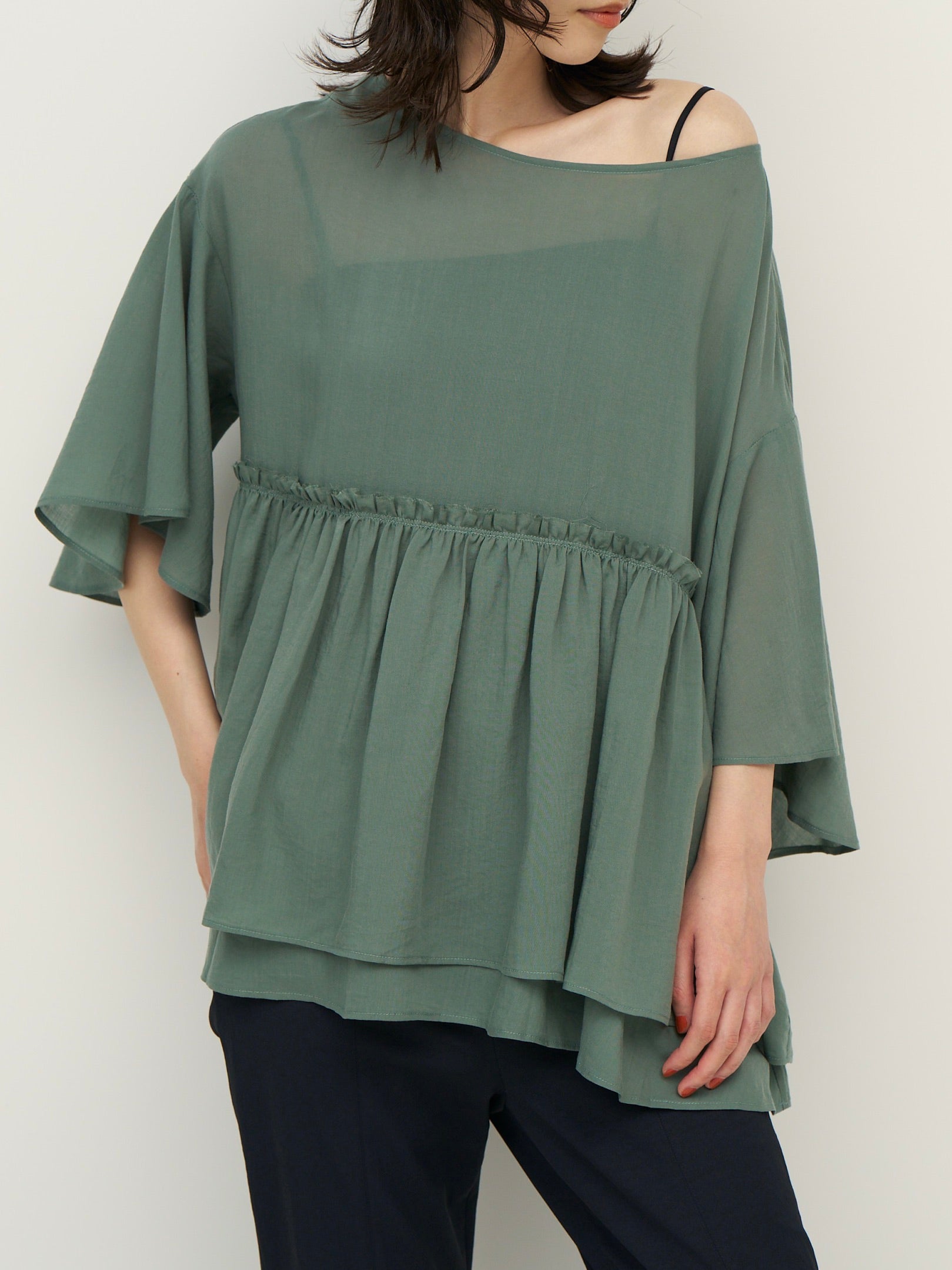 【予約販売】CHIGNON ダブルギャザオーバーBL 1262-317KK