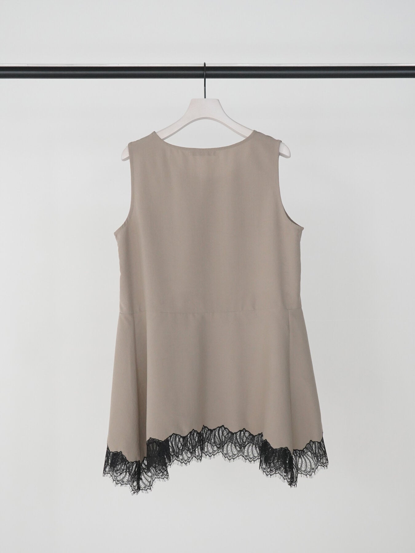 【予約販売】CHIGNON ヘムレースサテンタンク 1561-061-3NH