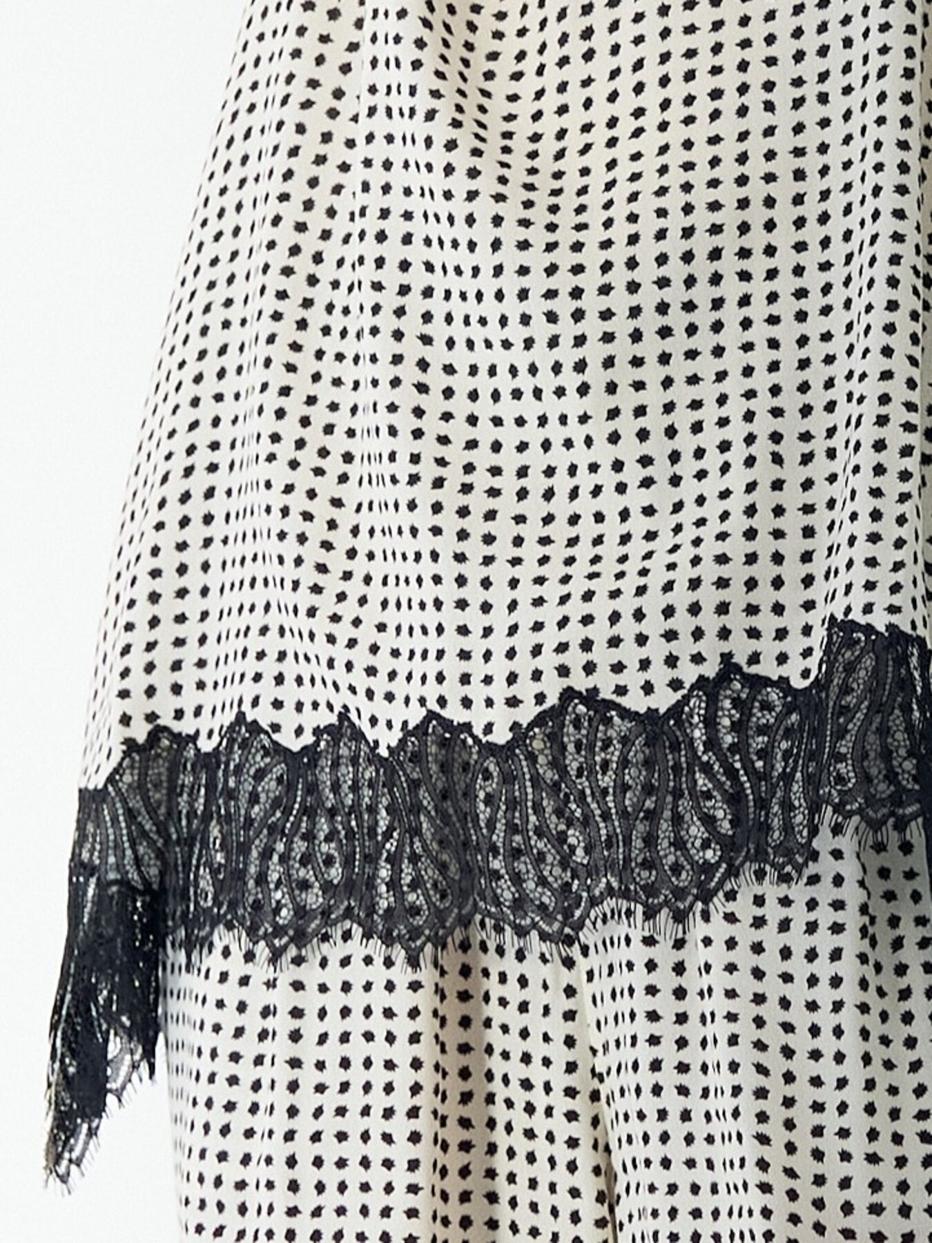 【予約販売】CHIGNON レーストリムドットタンクＴＯＰ 1563-683NH