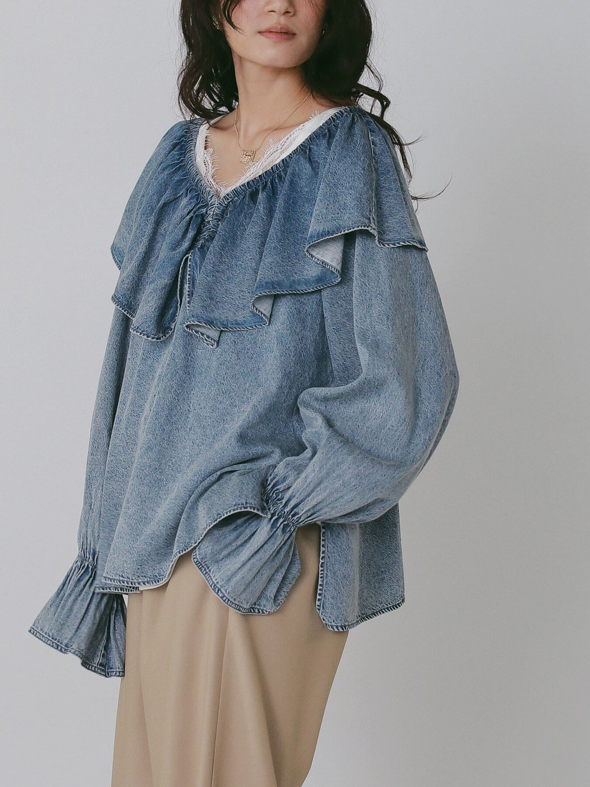 【予約販売】CHIGNON オーバーフリルデニムＢＬ1566-689BL