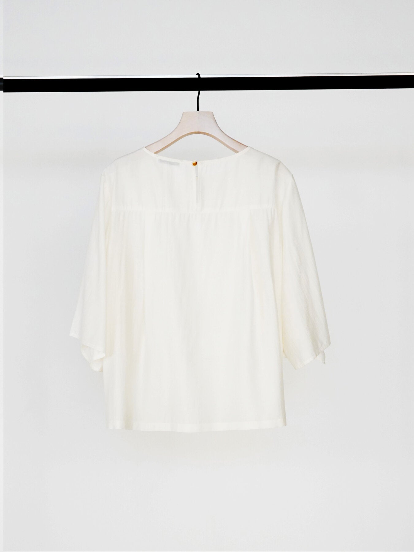 【予約販売】CHIGNON フレアスリーブＢＬ 1863-601KK