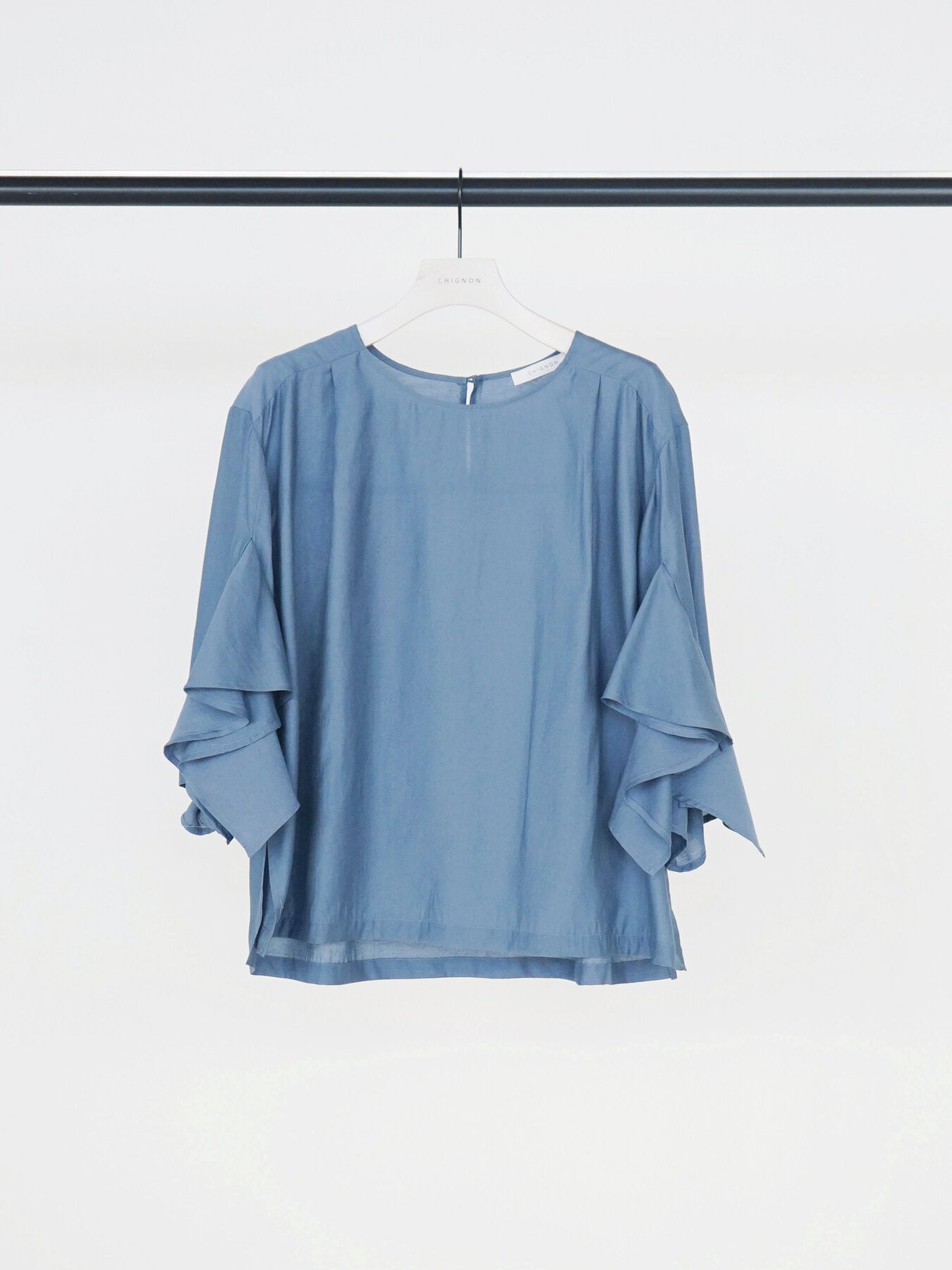 【予約販売】CHIGNON フレアスリーブＢＬ 1863-601KK