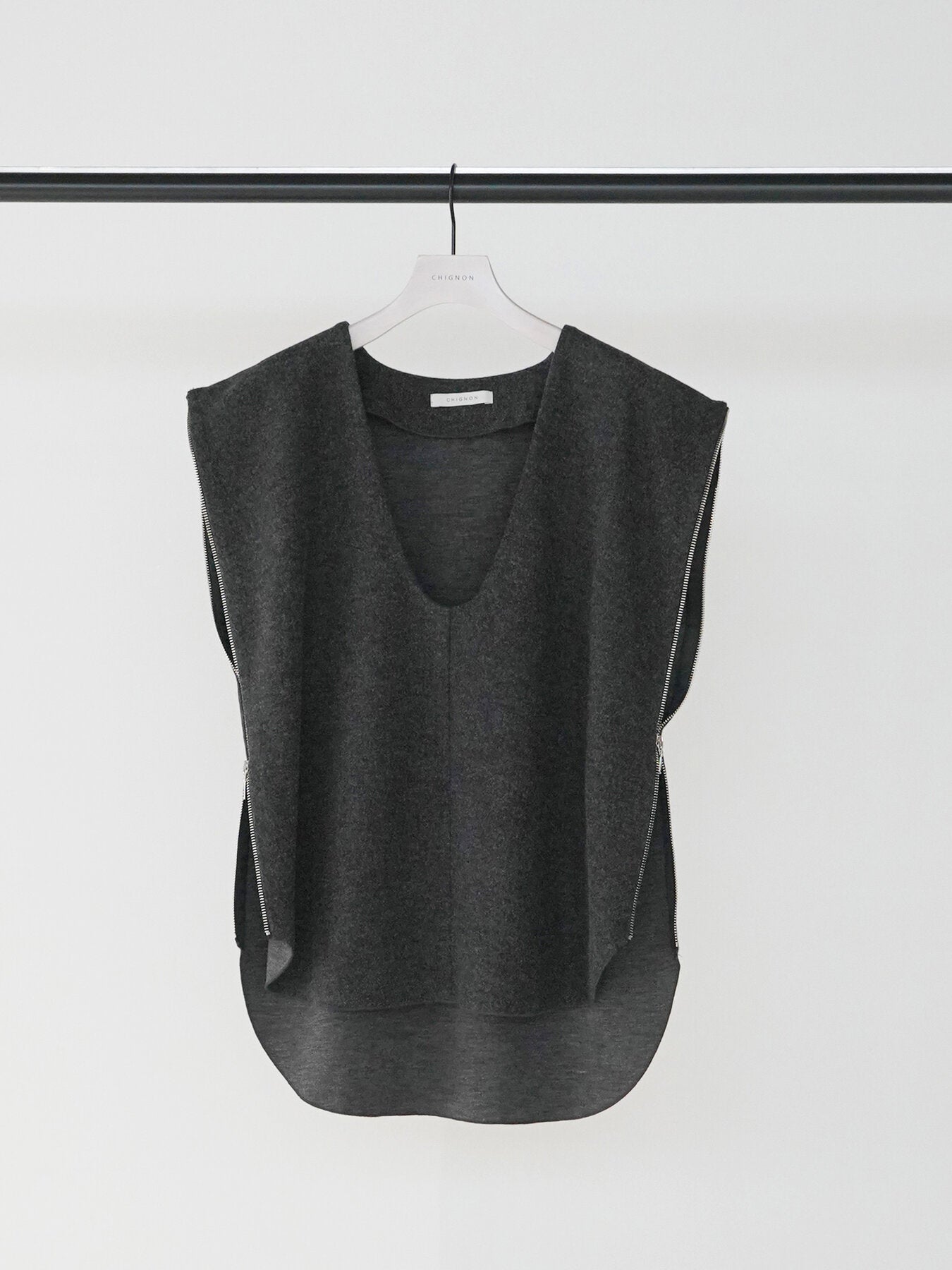 【予約販売】CHIGNON ＷフェイスZIP ベスト 1865-303KK